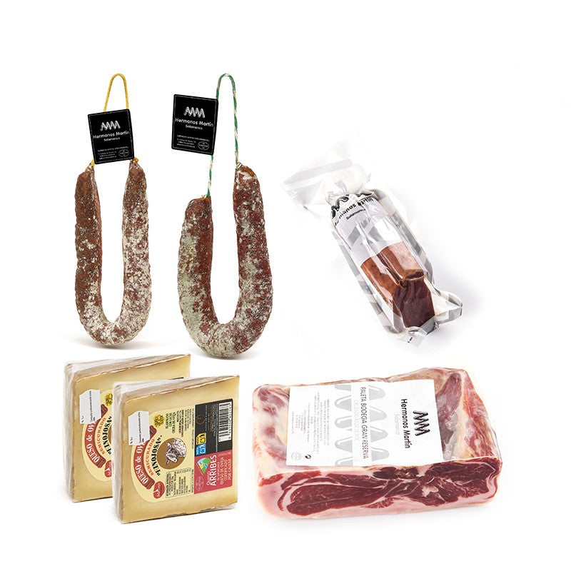 Lote de embutidos con longaniza y queso
